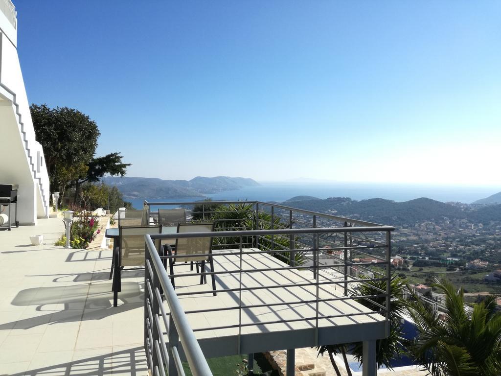 Infinity Blue Suite Saronida Екстер'єр фото